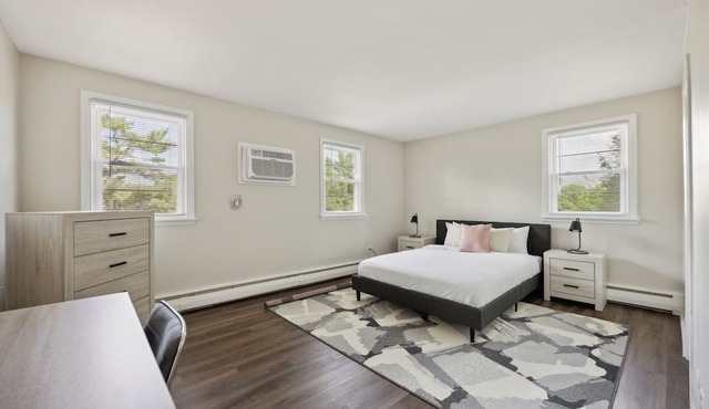 PineBrook 1406 I 2br Garden Style Apartment !