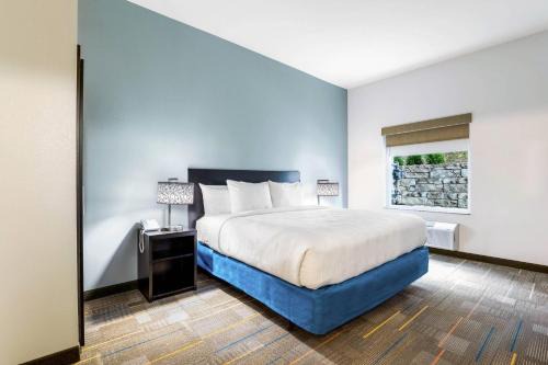 MainStay Suites Winfield-Teays Valley